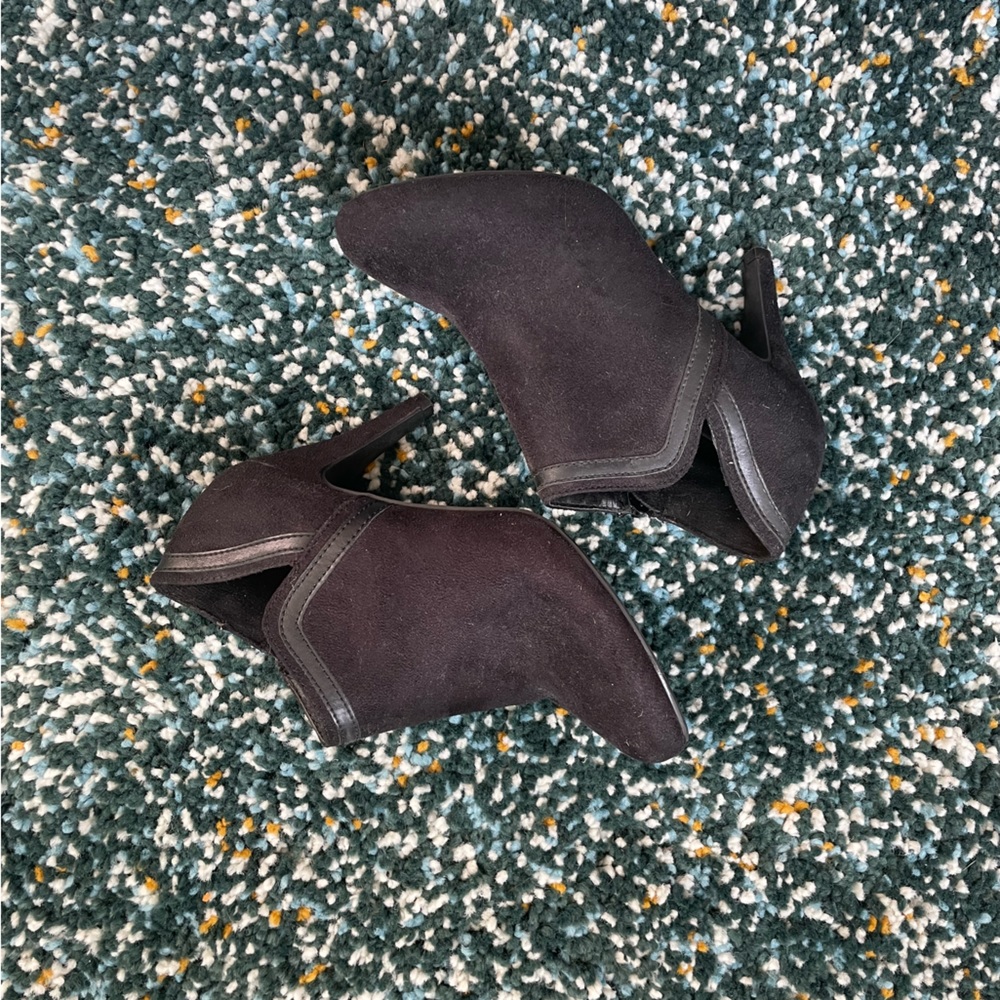 Heeled Booties - Black